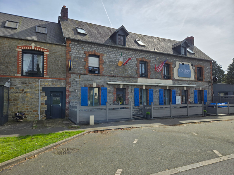 French property for sale in Le Neufbourg, Manche - €219,000 - photo 1