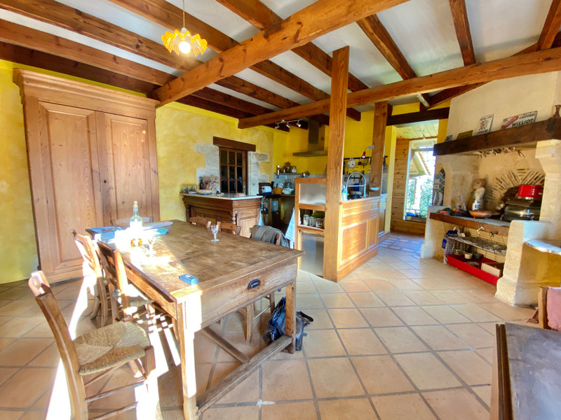 French property for sale in Montpon-Ménestérol, Dordogne - &#8364;599,000 - photo 3