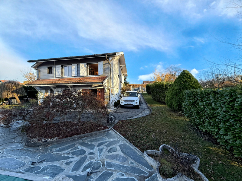 French property for sale in Yvoire, Haute-Savoie - €670,000 - photo 1