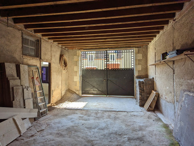 French property for sale in Châteaumeillant, Cher - €119,000 - photo 2
