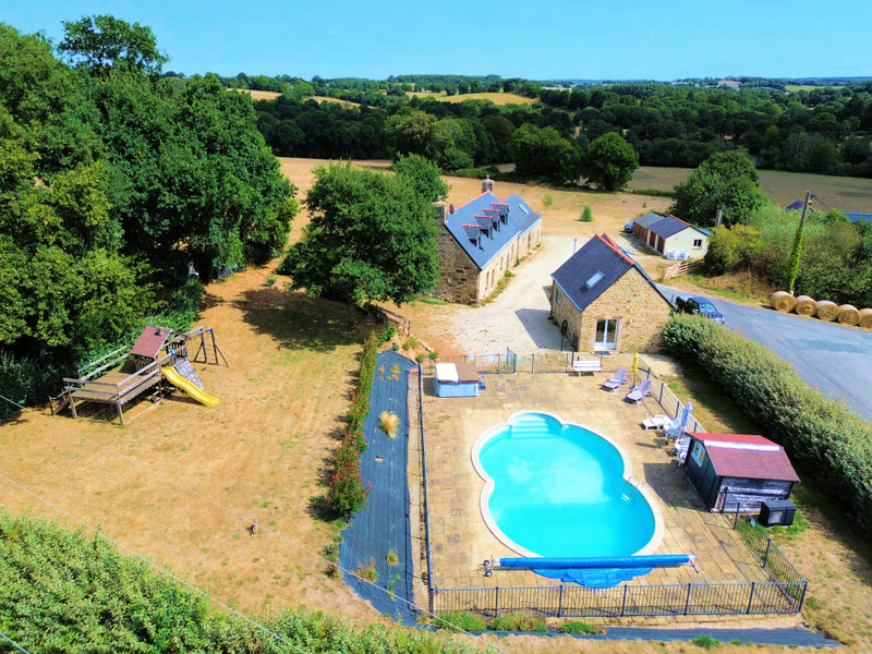 French property for sale in Rostrenen, Côtes-d'Armor - €370,000 - photo 7