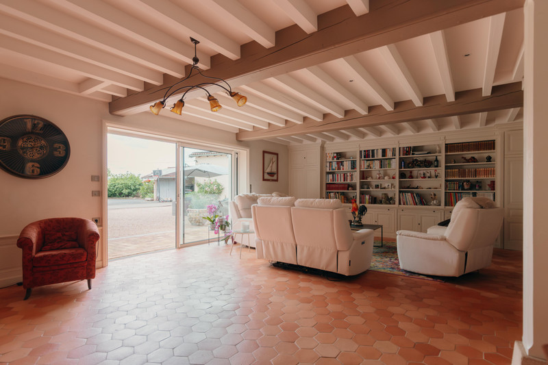 French property for sale in Taponas, Rhône - €920,000 - photo 4
