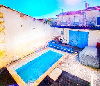 French property for sale in Maraussan, Hérault - €213,000 - photo 1