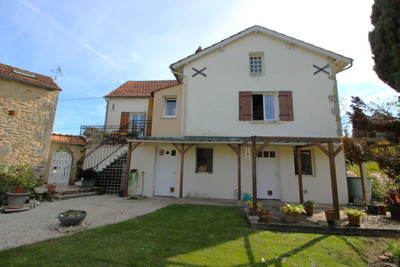 French property for sale in Calès, Dordogne - €299,999 - photo 2