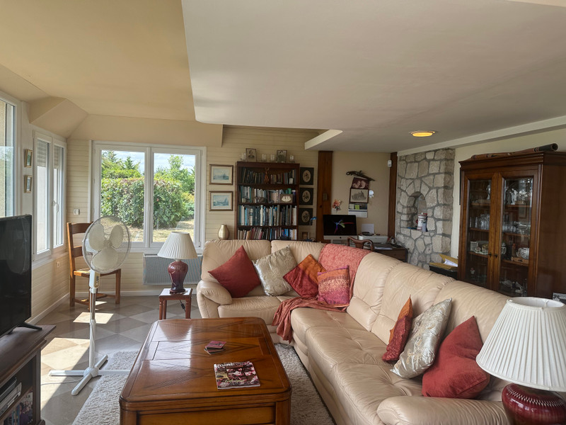 French property for sale in Port-Sainte-Marie, Lot-et-Garonne - €367,000 - photo 2