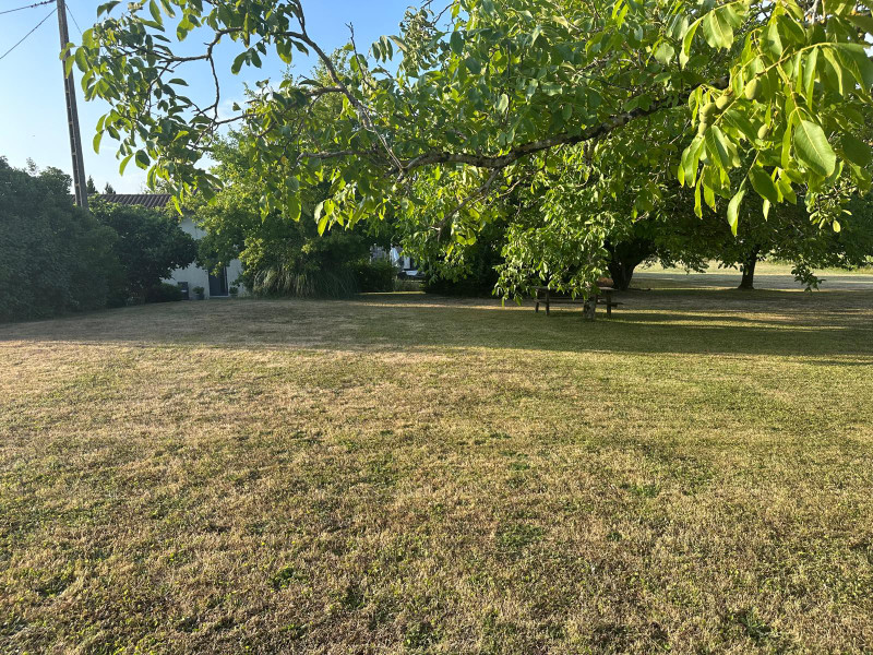 French property for sale in Barbezieux-Saint-Hilaire, Charente - €299,000 - photo 9
