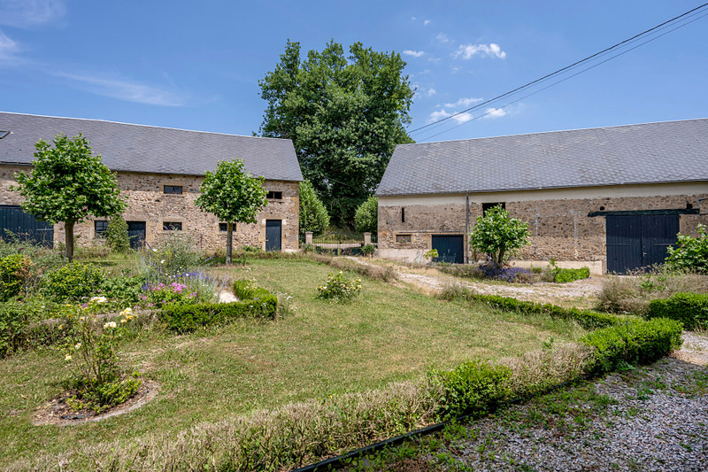 French property for sale in Villapourçon, Nièvre - €495,000 - photo 14