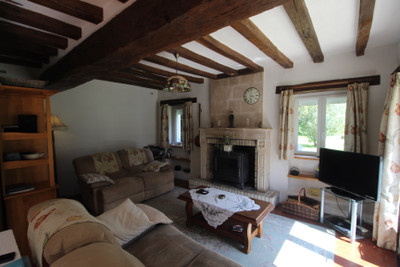 French property for sale in Azay-le-Ferron, Indre - €194,000 - photo 2