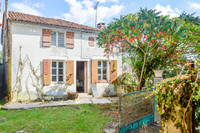 Maison à vendre à Aunac-sur-Charente, Charente - 46 600 € - photo 2