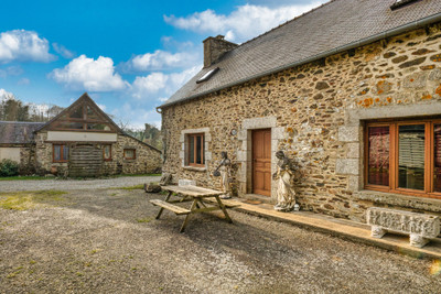 Maison à vendre à Corlay, Côtes-d'Armor, Bretagne, avec Leggett Immobilier