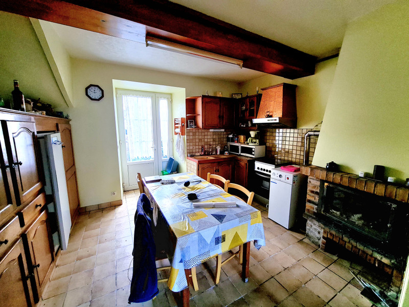 French property for sale in Gorron, Mayenne - €70,000 - photo 3