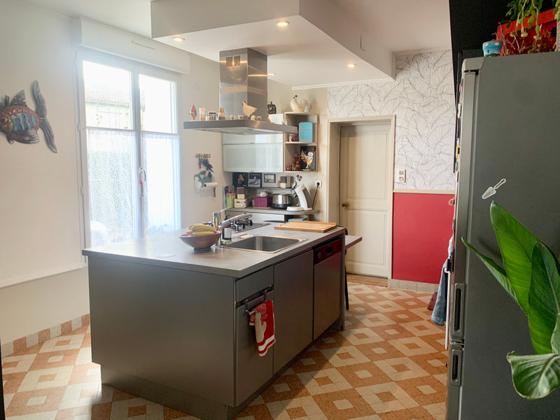 French property for sale in Poitiers, Vienne - €334,950 - photo 9