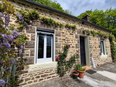 Maison à vendre à Kerien, Côtes-d'Armor, Bretagne, avec Leggett Immobilier