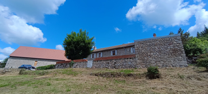 French property for sale in Crocq, Creuse - €185,000 - photo 4