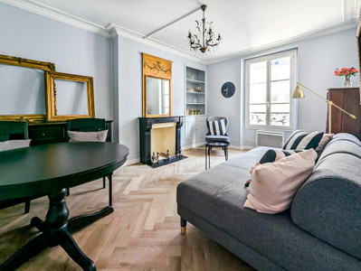 Appartement à vendre à Paris 7e Arrondissement, Paris, Île-de-France, avec Leggett Immobilier
