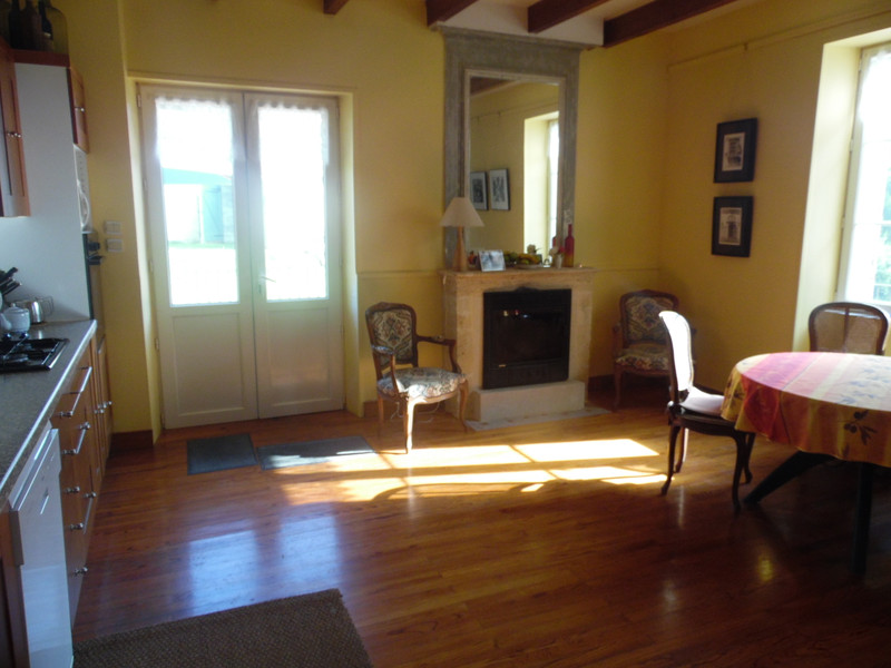 French property for sale in Lansac, Gironde - €275,000 - photo 12