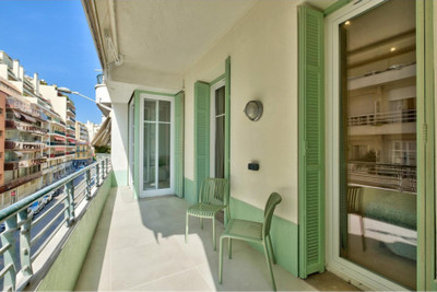 French property for sale in Nice, Alpes-Maritimes - €679,000 - photo 8