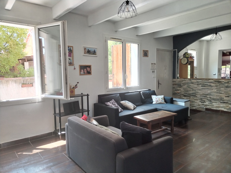 French property for sale in La Garde, Var - €395,000 - photo 3