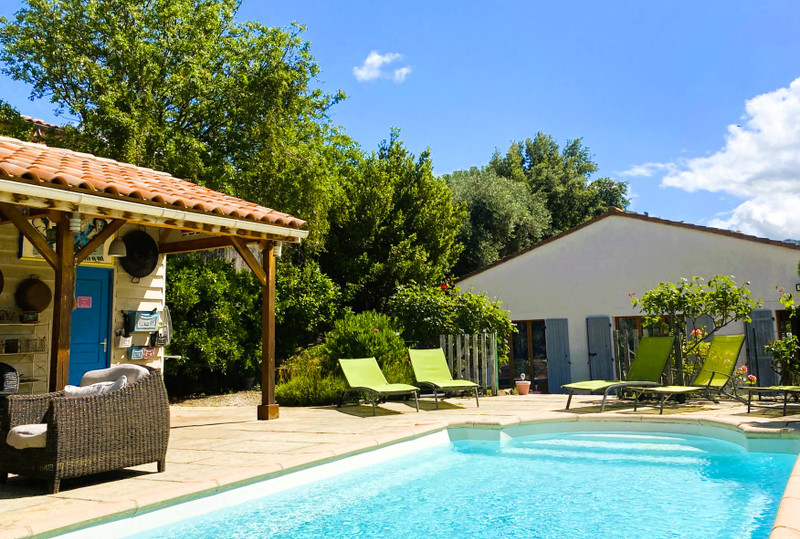 Maison à vendre à Roquebrun, Hérault - 495 000 € - photo 1