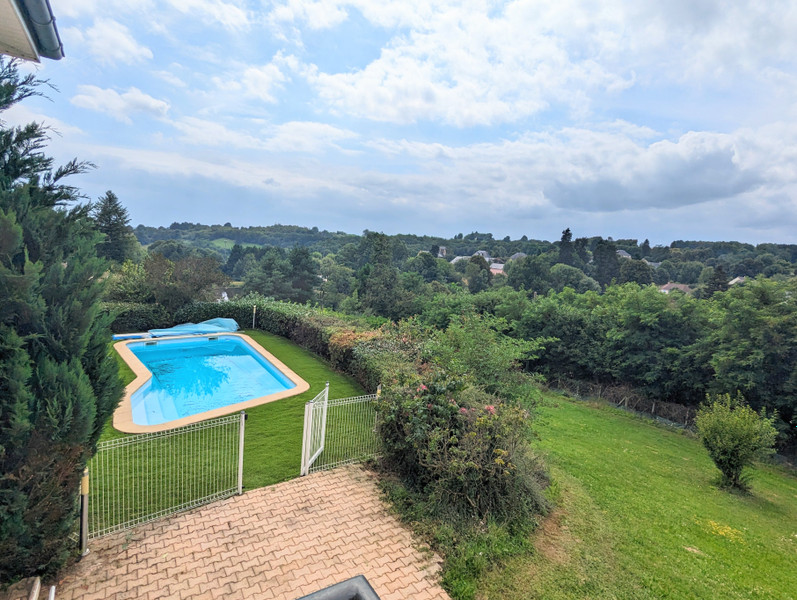 French property for sale in Arnac-Pompadour, Corrèze - €252,000 - photo 5