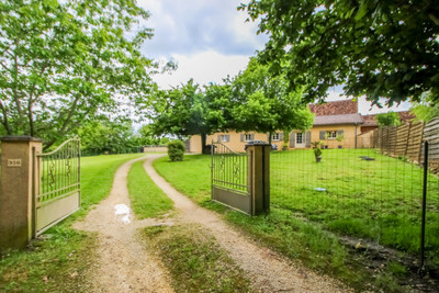 Estate with several houses