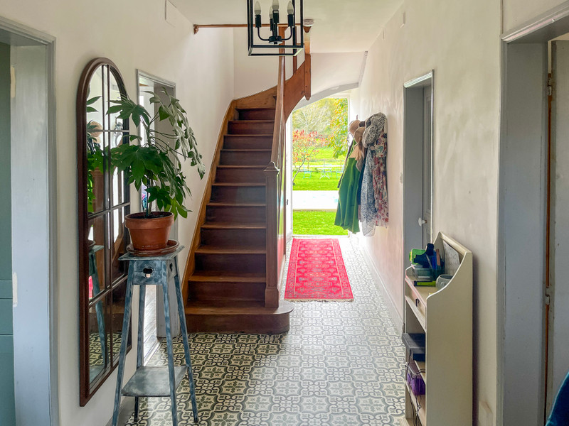 French property for sale in Pleuville, Charente - €199,950 - photo 5