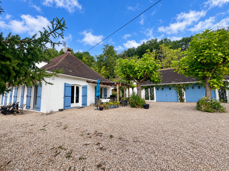 French property for sale in Saint-Antoine-de-Breuilh, Dordogne - €340,000 - photo 1