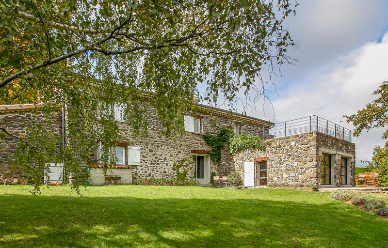 Maison à vendre en Rhone Alpes Ardeche Rochessauve * Sous offre