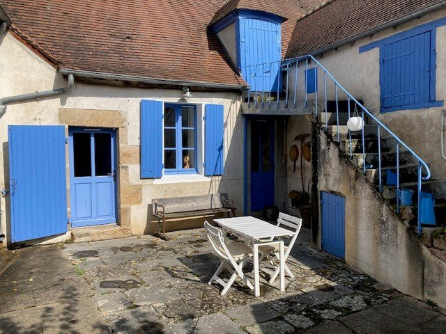 French property for sale in Le Brethon, Allier - €179,000 - photo 2