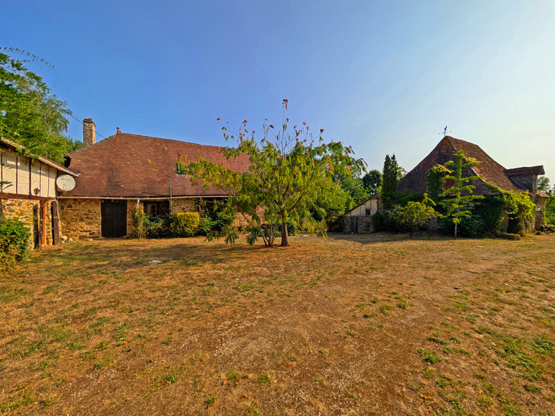 Maison à vendre à Saint-Mesmin, Dordogne - 99.999 € - photo 1