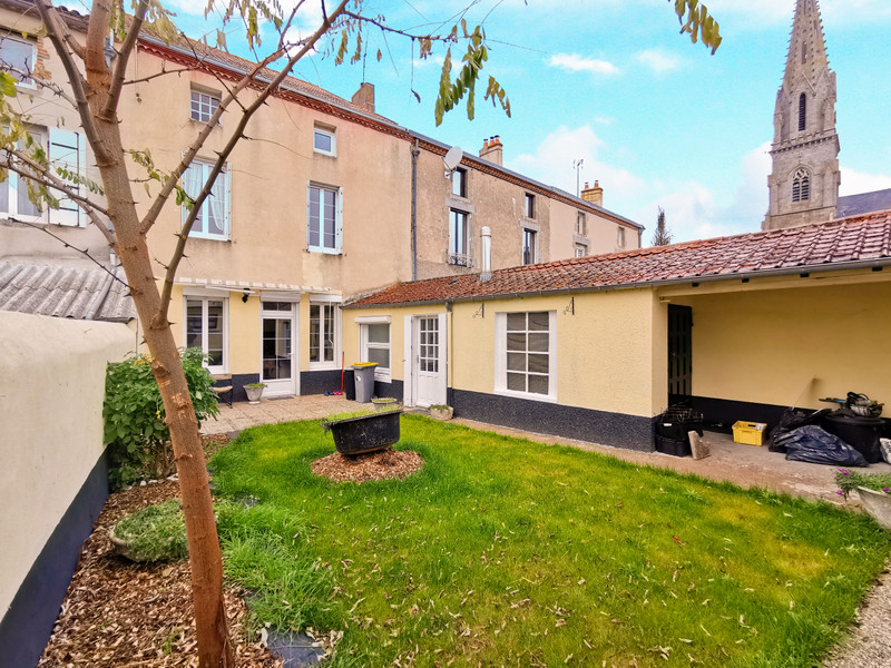 Maison à Vendre Chez Les Notaires à Nueil Les-aubiers