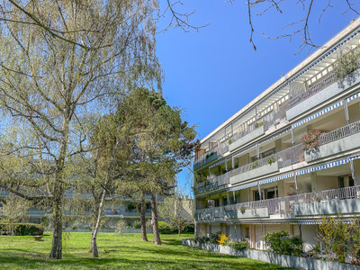 Appartement à vendre à Bourg-la-Reine, Hauts-de-Seine, Île-de-France, avec Leggett Immobilier