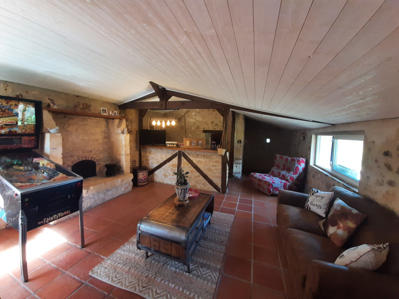 French property for sale in Antonne-et-Trigonant, Dordogne - €460,000 - photo 5