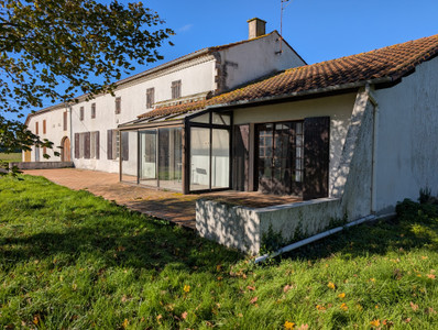 house for sale in Charente-Maritime