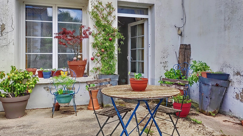 French property for sale in Bouhet, Charente-Maritime - €290,000 - photo 0