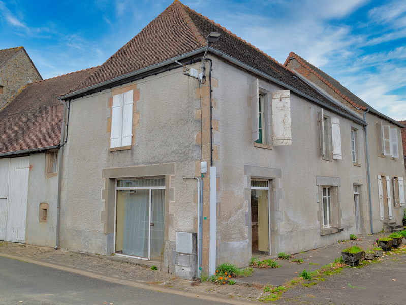 French property for sale in Les Grands-Chézeaux, Haute-Vienne - €93,000 - photo 1