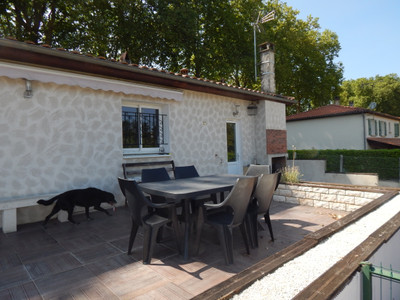 French property for sale in Ronsenac, Charente - €185,000 - photo 3