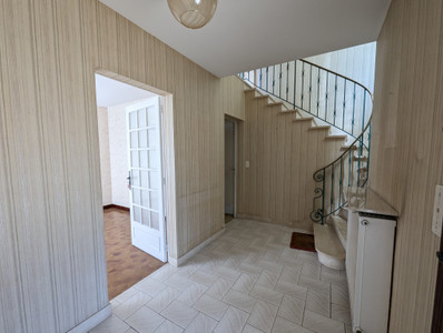 French property for sale in Soyaux, Charente - €198,900 - photo 2