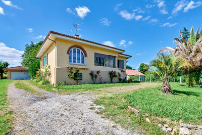 house for sale in Landes