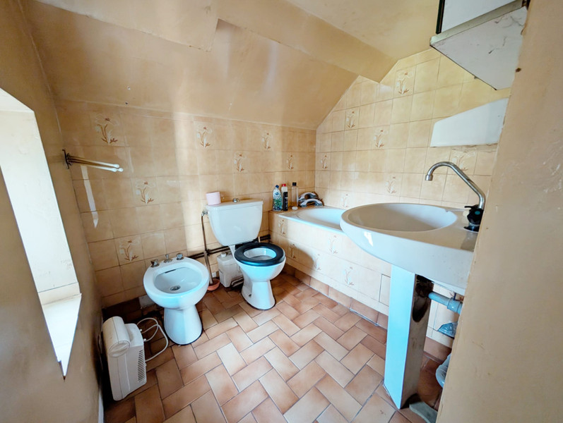 French property for sale in Saint-Médard-la-Rochette, Creuse - €109,000 - photo 14