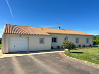 Propriété à vendre à Saint-Romans-lès-Melle, Deux-Sèvres - 320 000 € - photo n°2