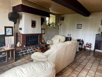 Maison à vendre à Montreuil-Poulay, Mayenne - 139.000 € - photo 3