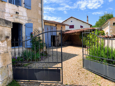 French property for sale in Saint Privat en Périgord, Dordogne - €152,600 - photo 2