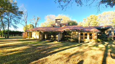 Maison à vendre à Ménesplet, Dordogne, Aquitaine, avec Leggett Immobilier