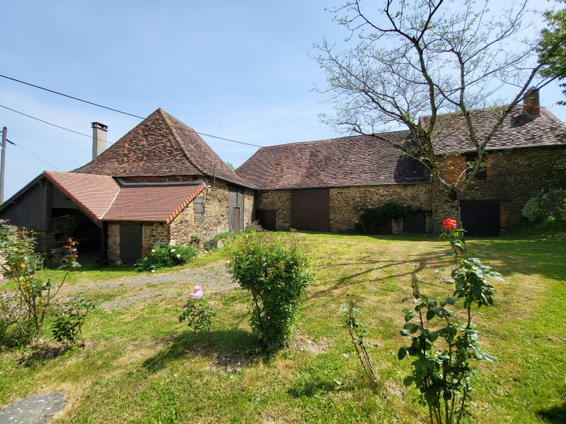 French property for sale in Payzac, Dordogne - &#8364;295,000 - photo 2