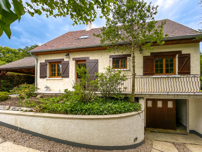 Maison à vendre à Orry-la-Ville, Oise, Picardie, avec Leggett Immobilier