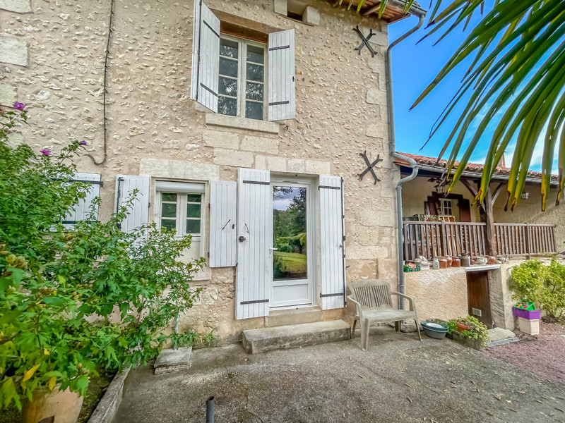 French property for sale in Saint-Astier, Dordogne - €392,200 - photo 8