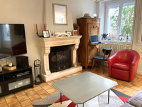 Maison à vendre à L'Isle-Jourdain, Vienne - 107.000 € - photo 3