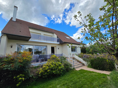 Maison à vendre à Croissy-sur-Seine, Yvelines, Île-de-France, avec Leggett Immobilier
