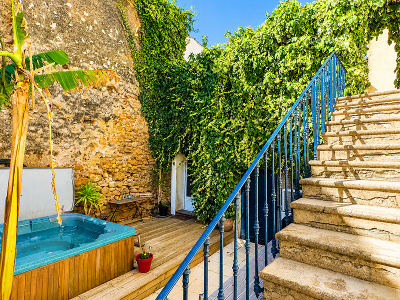French property for sale in Magalas, Hérault - €299,000 - photo 1